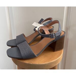 Old Navy Women's Strappy Slingback Block Heel Blue Sandals Size 10 NWT